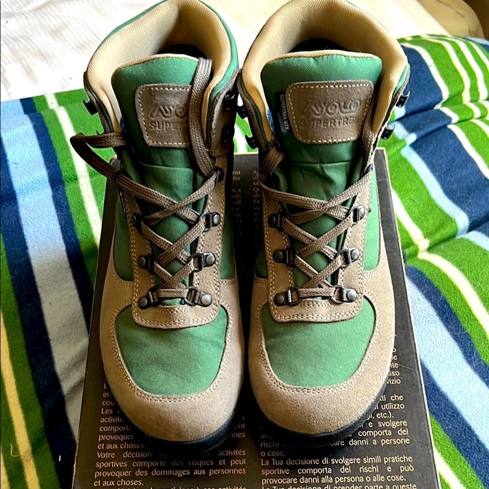 COPY - Asolo Supertrek Casual/Hiking Boots.  Men’s 10US.